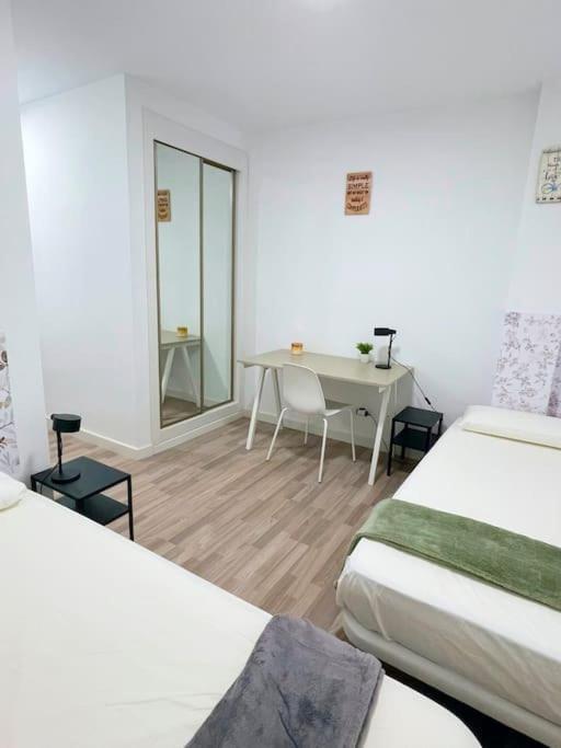 Modern Apartment In Malaga - Rosas Extérieur photo